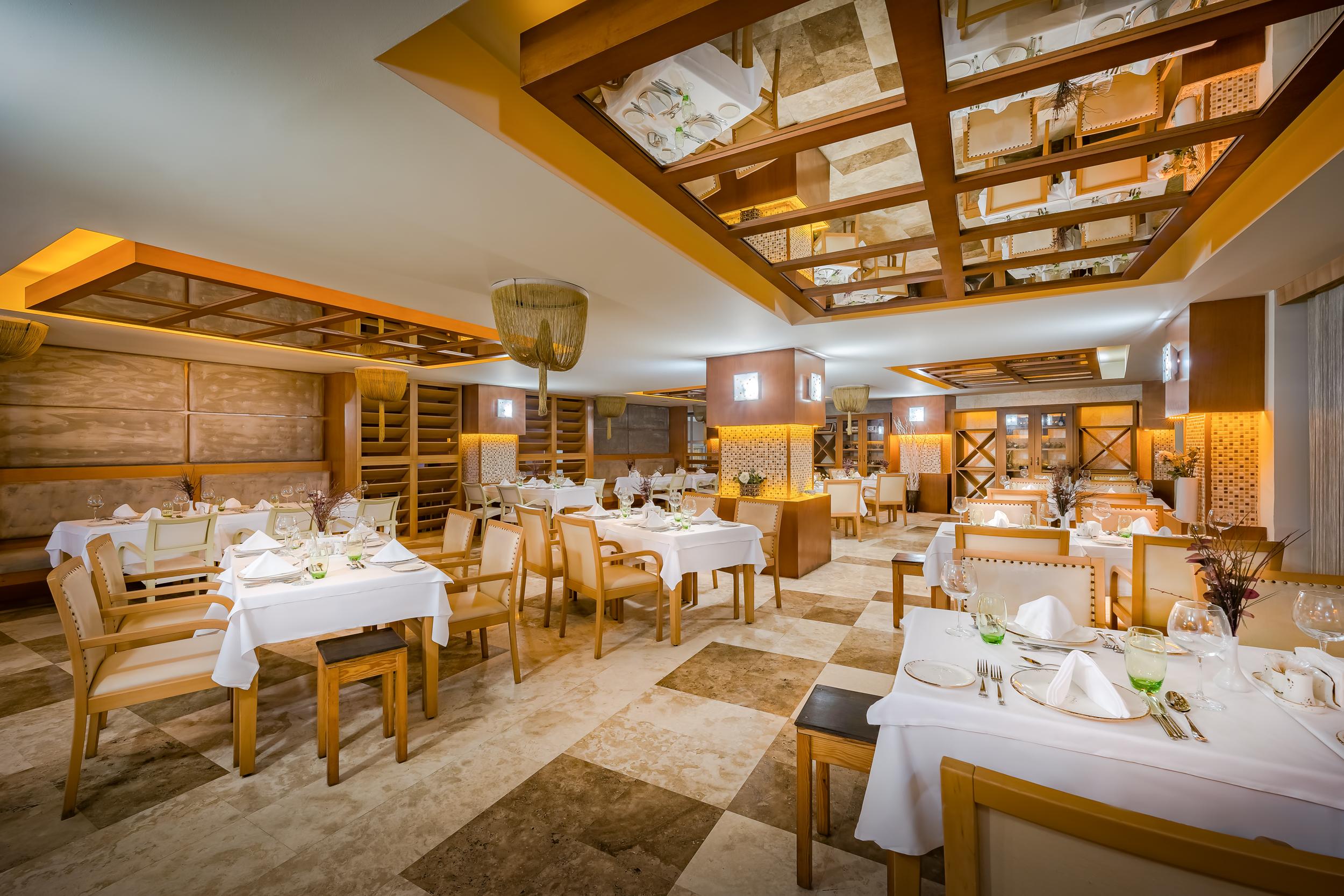 Alkoclar Exclusive Kemer Otel Bagian luar foto